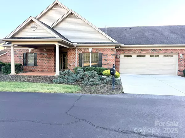 471 26th AVE NE #C, Hickory, NC 28601