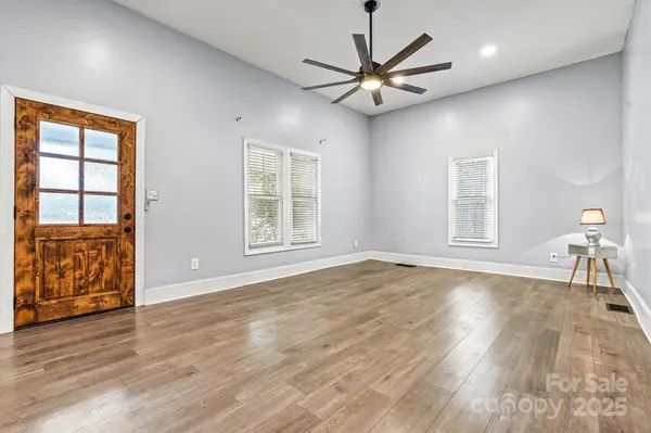 415 W C ST, Newton, NC 28658