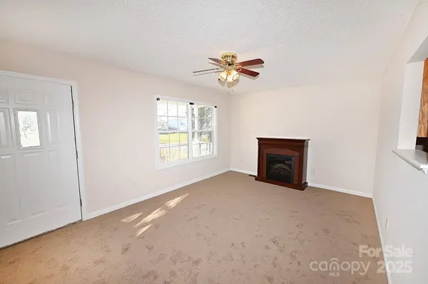 621 23rd ST NW, Hickory, NC 28601