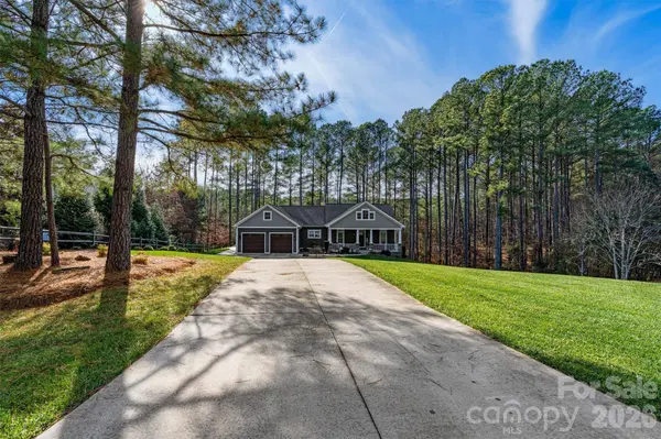130 Greens RD, Granite Falls, NC 28630