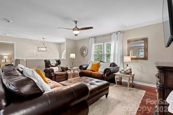 5750 Ellenwood RD, Granite Falls, NC 28630