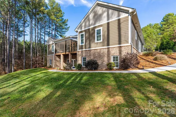 130 Greens RD, Granite Falls, NC 28630