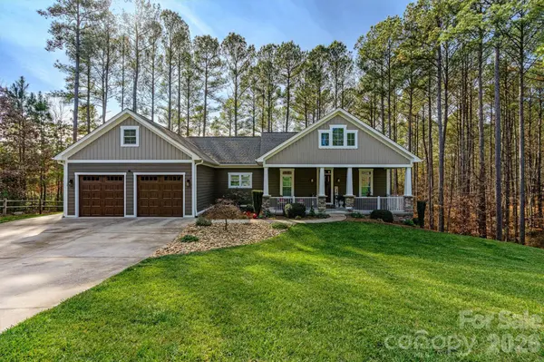 130 Greens RD, Granite Falls, NC 28630