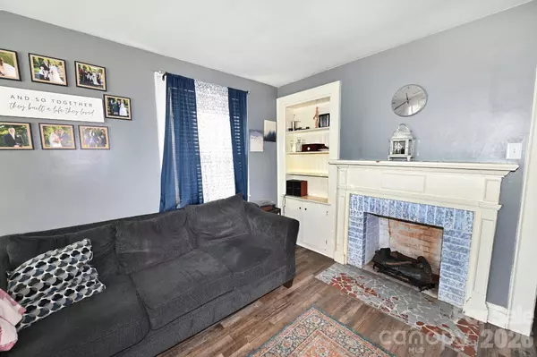 614 S Ashe AVE, Newton, NC 28658