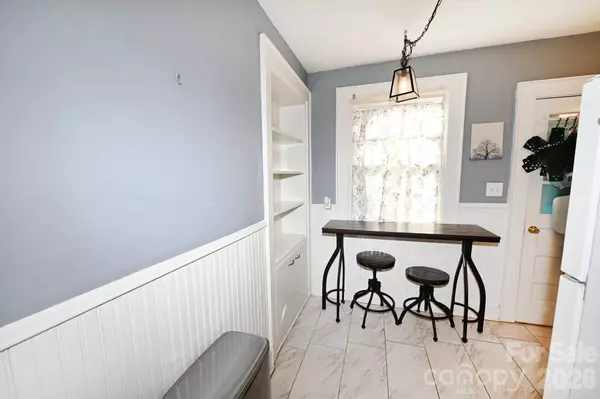 614 S Ashe AVE, Newton, NC 28658