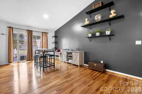 95 Chesterfield DR, Taylorsville, NC 28681