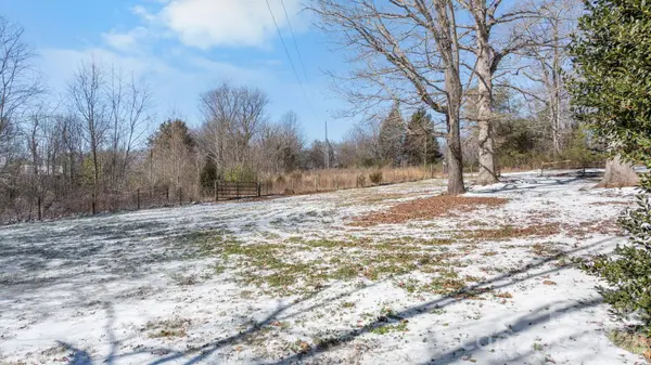 3012 Rocky Ford RD, Newton, NC 28658