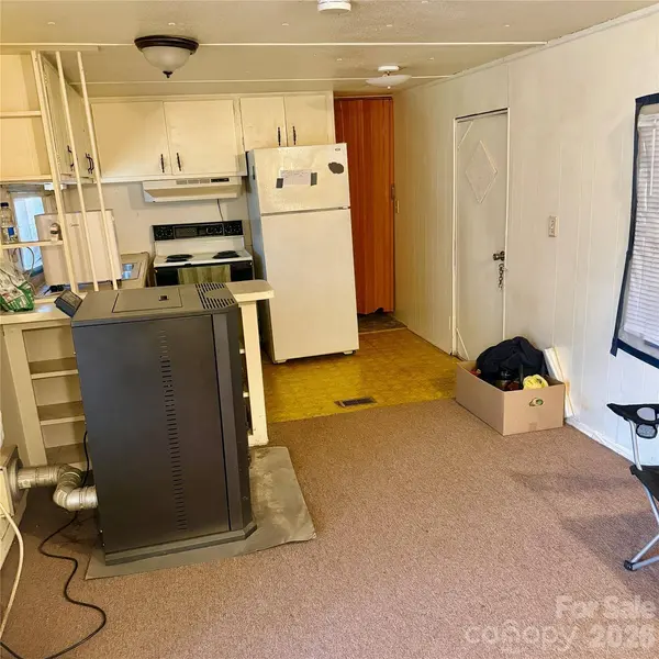 2715 39th AVE NE, Hickory, NC 28601