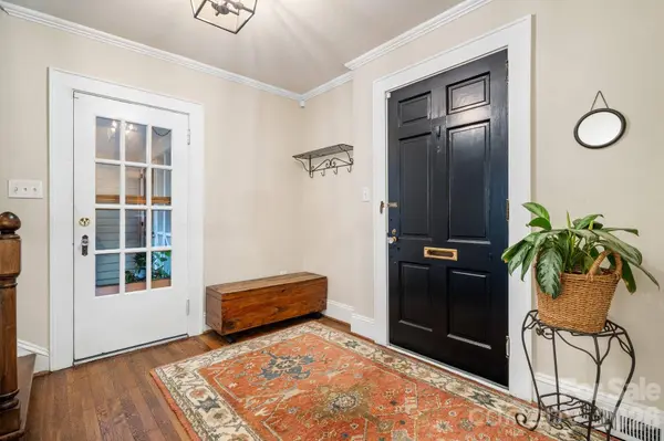 530 7th ST NW, Hickory, NC 28601