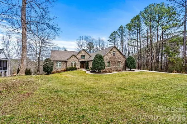 6124 Plantation Pointe, Granite Falls, NC 28630