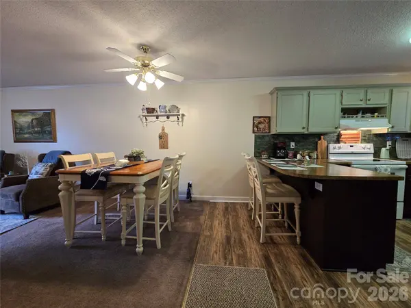 505 2nd Street PL NE #D2, Conover, NC 28613