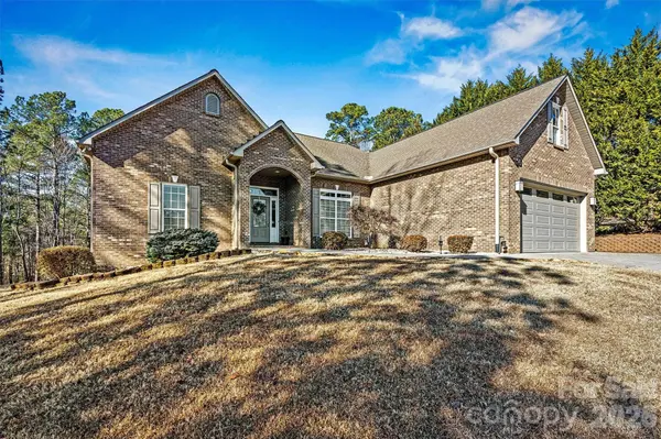 5699 Long Bay DR, Granite Falls, NC 28630