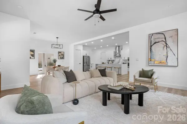 1207 39th AVE NE, Hickory, NC 28601