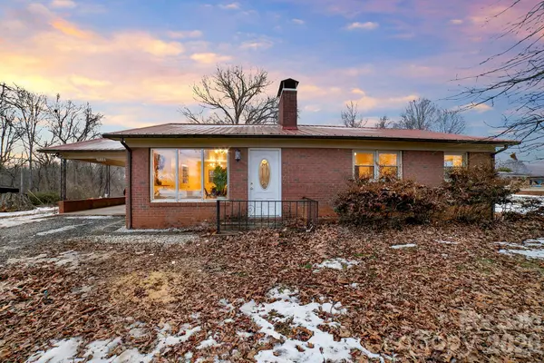 2668 Terrace DR, Granite Falls, NC 28630