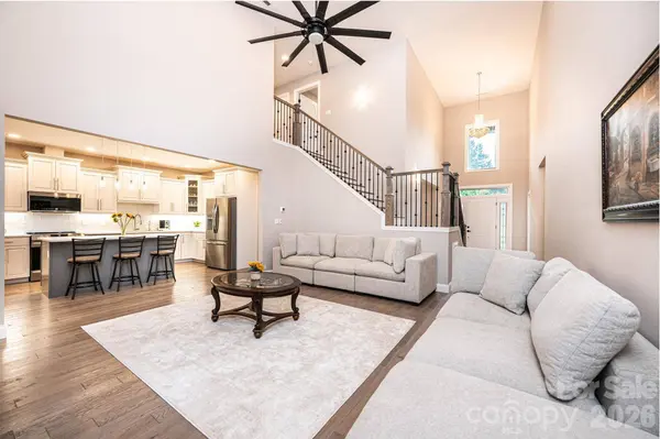 754 River Bend DR, Granite Falls, NC 28630