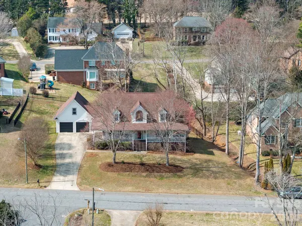 3505 4th Street BLVD NW, Hickory, NC 28601