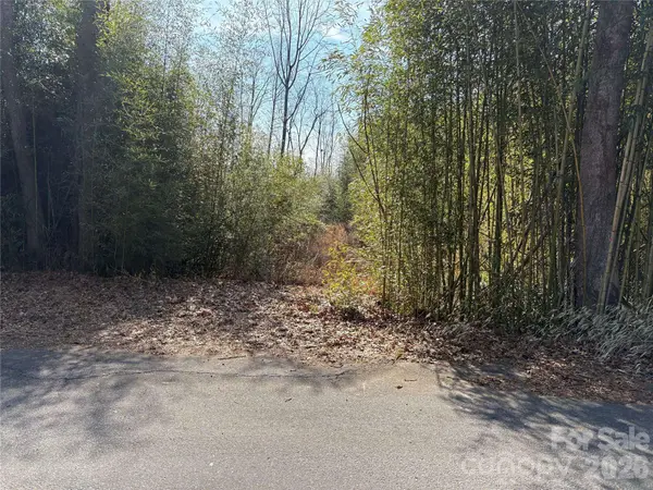 120 Shamrock CIR, Hudson, NC 28638