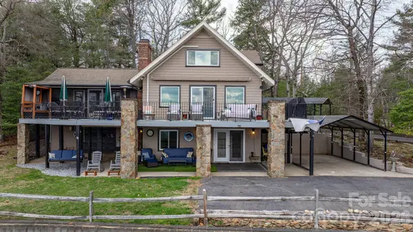 2184 Pine Mountain DR, Connelly Springs, NC 28612