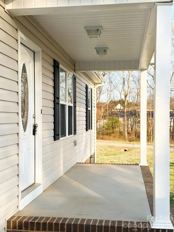 269 Green Meadows DR, Taylorsville, NC 28681