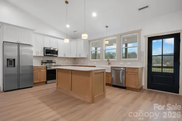 1284 Jay Burke RD, Taylorsville, NC 28681