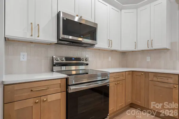 1284 Jay Burke RD, Taylorsville, NC 28681