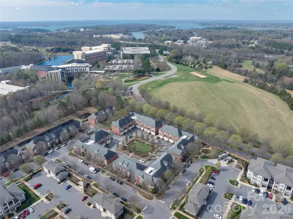 120 Steinbeck WAY #F, Mooresville, NC 28117