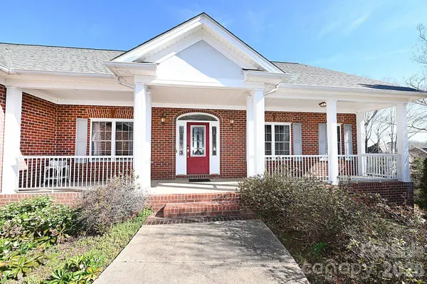 640 40th Avenue LN NW, Hickory, NC 28601