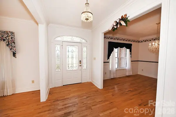 640 40th Avenue LN NW, Hickory, NC 28601