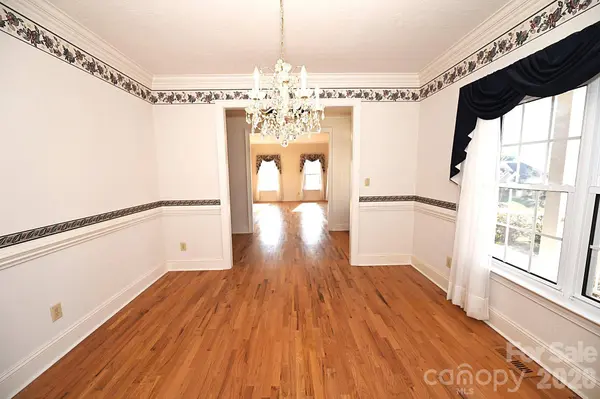 640 40th Avenue LN NW, Hickory, NC 28601