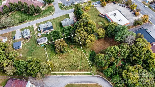 000 19th ST NE #101-106, Hickory, NC 28601