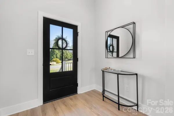 1213 Creekside DR, Conover, NC 28613