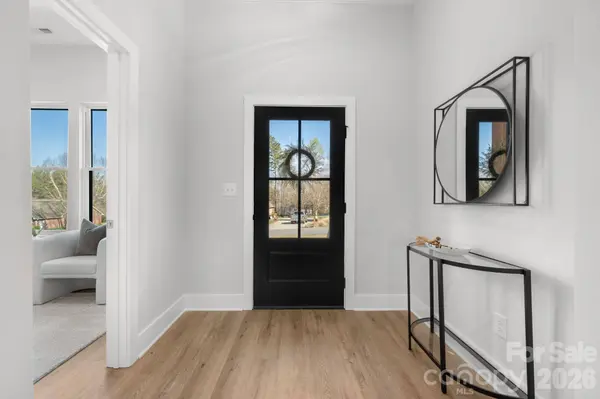 1213 Creekside DR, Conover, NC 28613