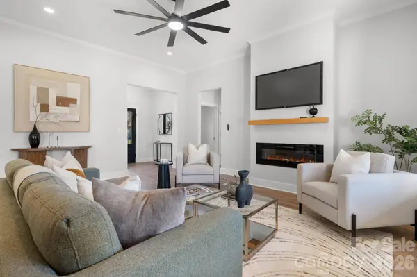 1213 Creekside DR, Conover, NC 28613