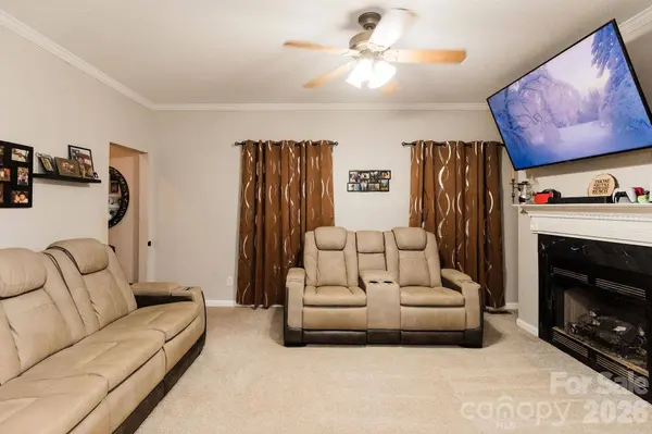 3237 Evondale RD, Crouse, NC 28033