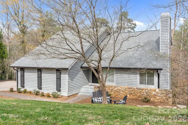 350 21st Avenue DR NW, Hickory, NC 28601