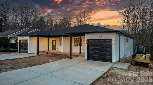 1141 & 1143 12th Street DR SW, Hickory, NC 28602