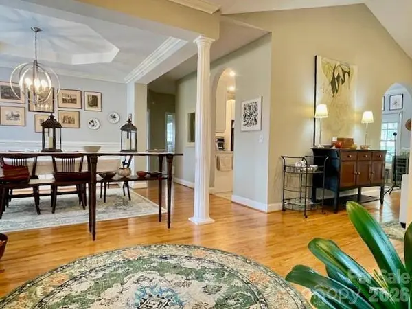 4945 Brookridge DR NE, Hickory, NC 28601