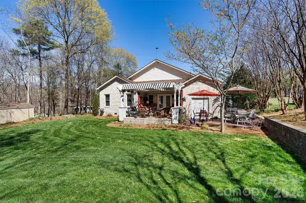 3041 Peachtree Street EXT, Claremont, NC 28610