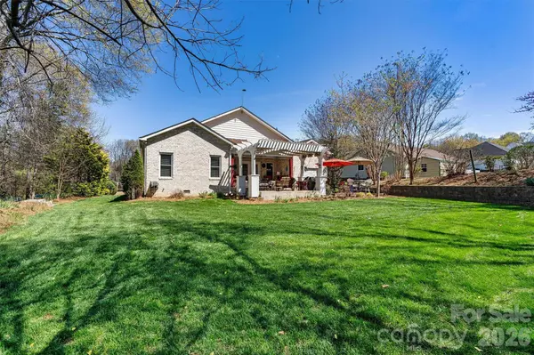 3041 Peachtree Street EXT, Claremont, NC 28610