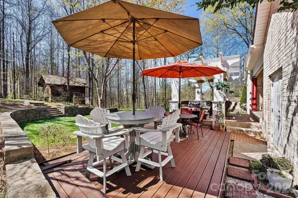 3041 Peachtree Street EXT, Claremont, NC 28610