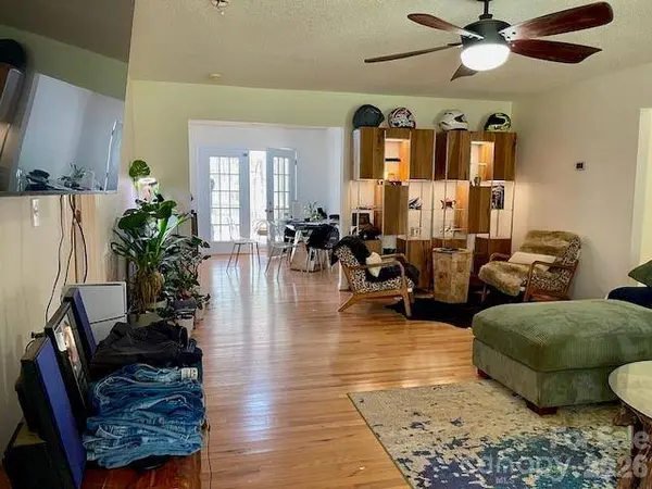 122 John Adam LN, Statesville, NC 28625