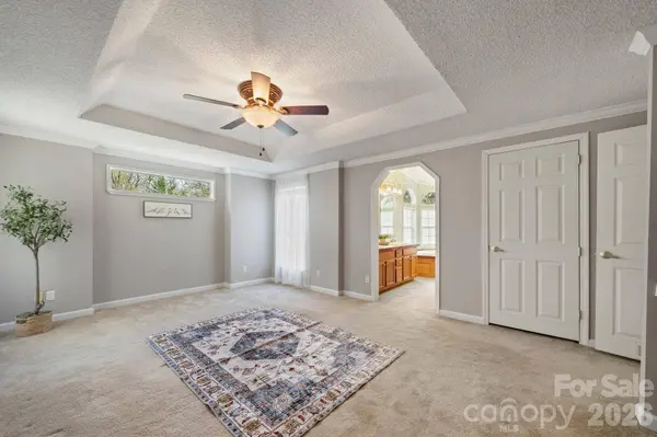 4669 River Trail LN, Granite Falls, NC 28630