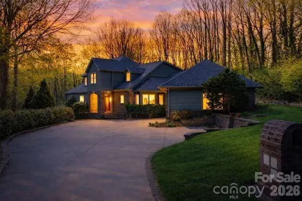 421 18th Avenue LN NW, Hickory, NC 28601