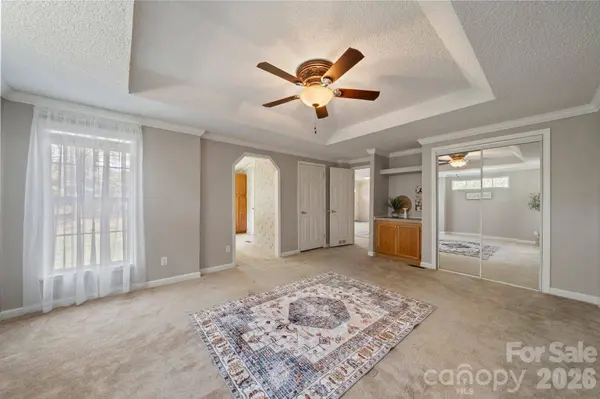 4669 River Trail LN, Granite Falls, NC 28630