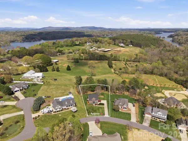 1951 46th Avenue DR NE, Hickory, NC 28601