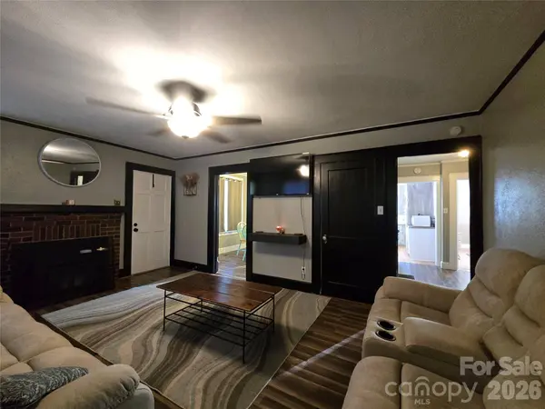 4207 Section House RD, Hickory, NC 28601