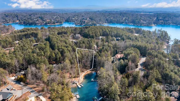 5029 Winfield LN, Morganton, NC 28655