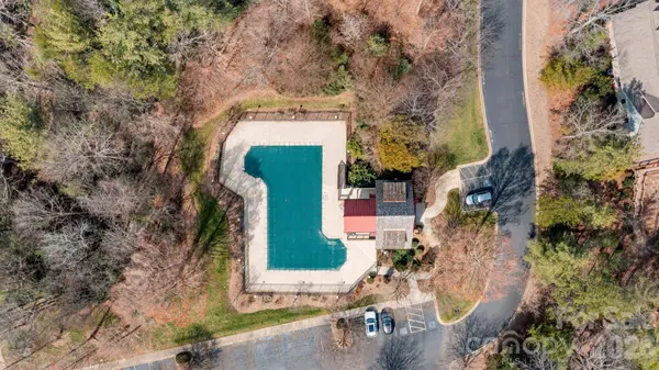 5029 Winfield LN, Morganton, NC 28655