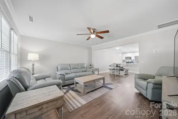 3953 Newhall DR NW, Hickory, NC 28601