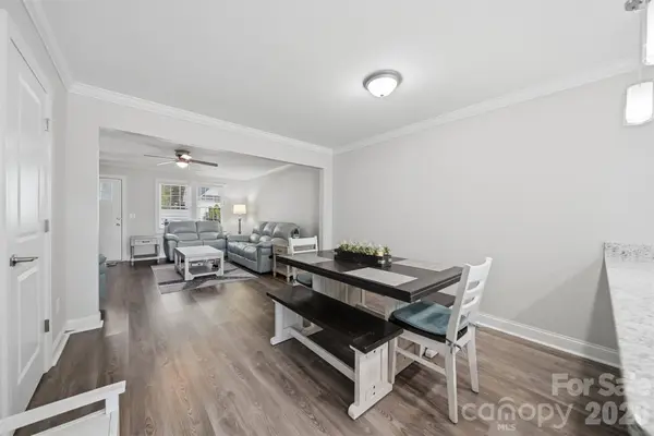 3953 Newhall DR NW, Hickory, NC 28601